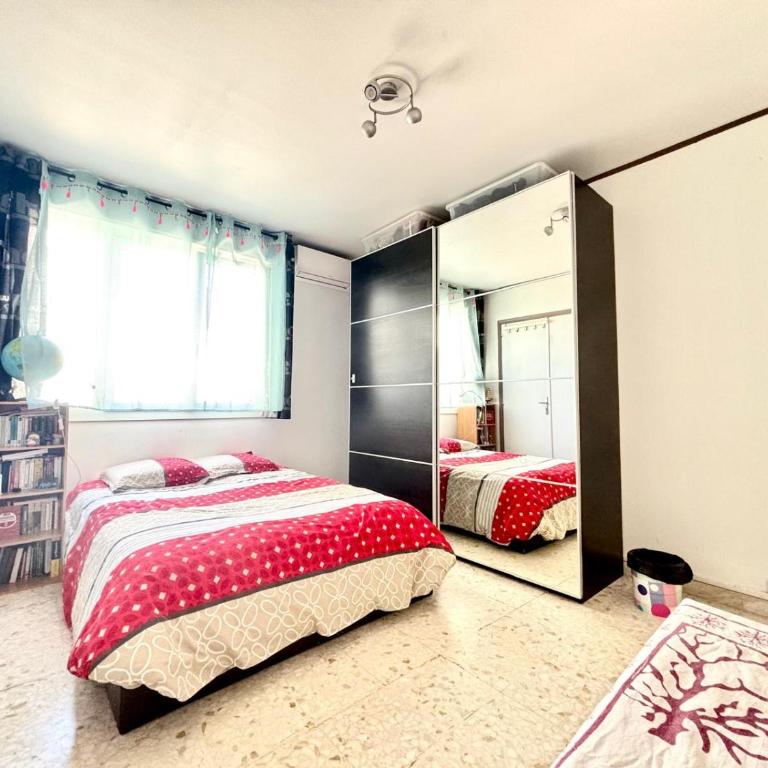 Évasion aux Portes de Cannes 100m2 Lumineux 2 Chambres Terrasse et Commerces - Appartement 2 Chambres - 4