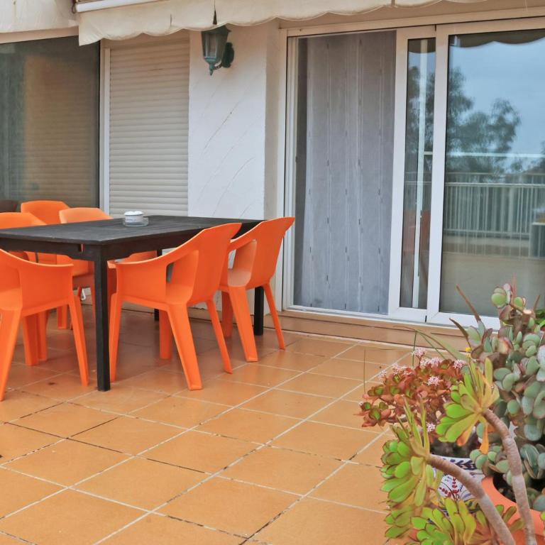 Agusti Hostal - Apartamento de 2 dormitorios con terraza - 8