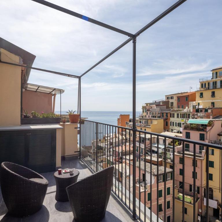 Locus Amoenus - Deluxe Double Room with Balcony and Sea View - 12