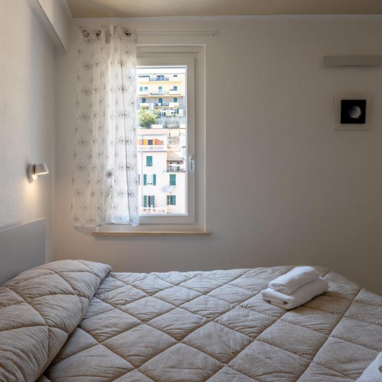 Locus Amoenus - Deluxe Room - 12