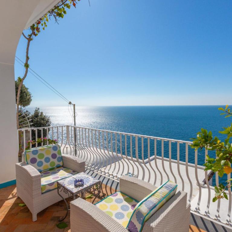 Amore Rentals - Villa Le Sirene - Villa Deluxe - 54