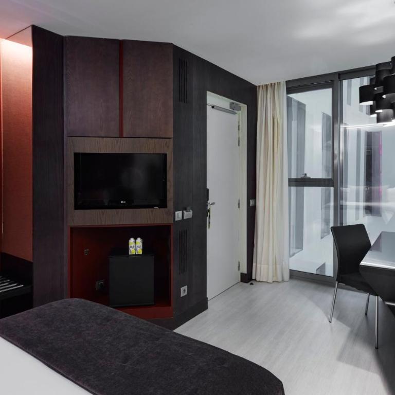 Sercotel Hotel Rosellon - Basic Double or Twin Room - 2