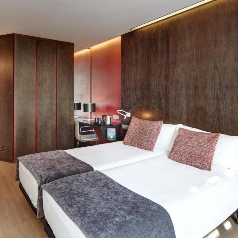 Sercotel Hotel Rosellon - Superior Twin Room with City View - 5