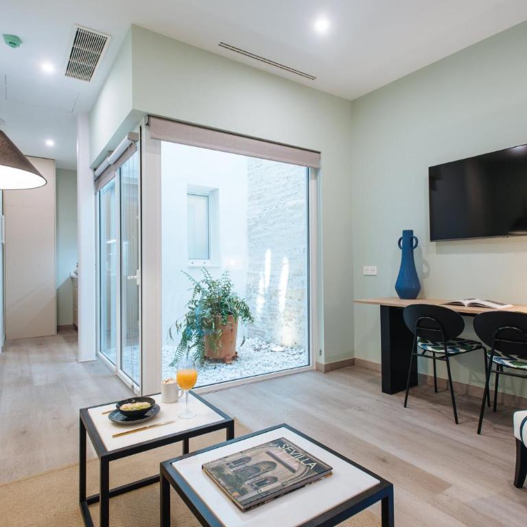 Sercotel Sevilla Guadalquivir Suites - Estudio Superior - 2