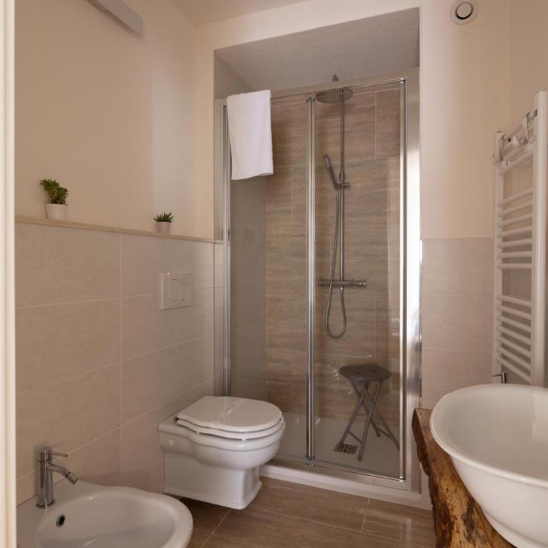 Locus Amoenus - Double Room with Private Bathroom - 16
