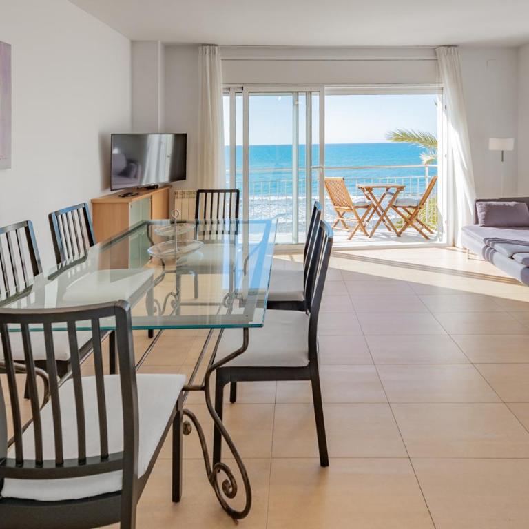 InSitges Sant Sebastia's Beach - Apartamento Dúplex de 3 dormitorios con vistas al mar - 13