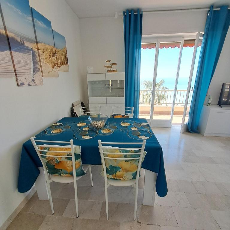 Casa Anna appartamento fronte mare Ventimiglia - Appartamento con 2 Camere da Letto - 43