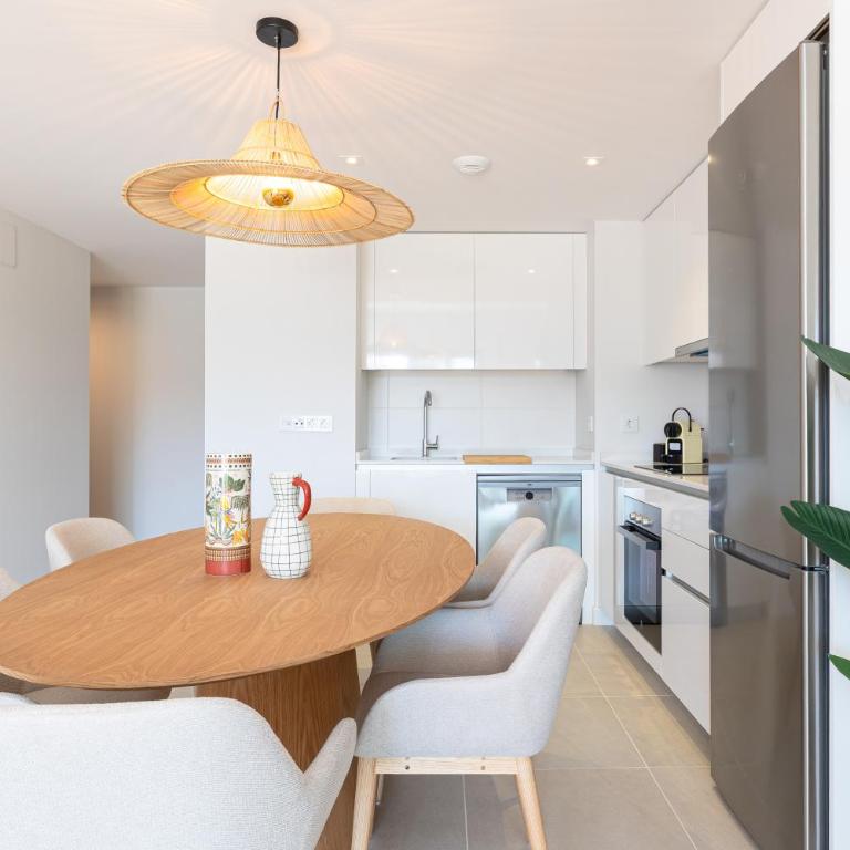 Deluxe Apartment with Terrace Estepona Aranya by AORA STAY - Apartamento - 30
