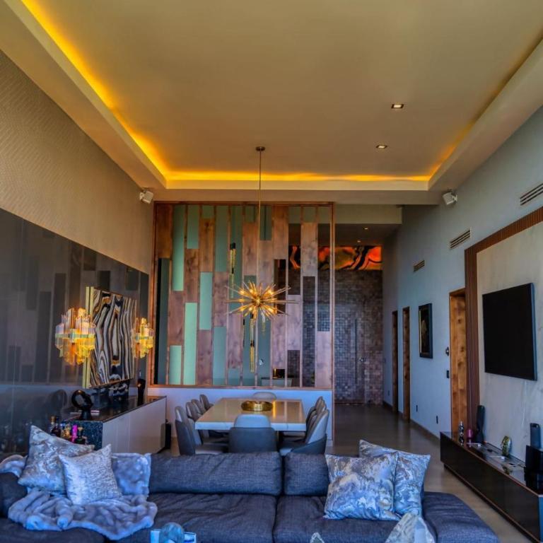 Shangri-LA luxury Mansion, Heated Pool - Villa con vistas al mar - 43