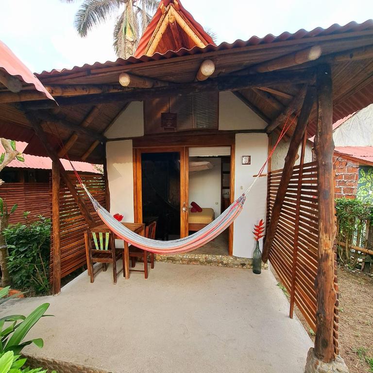 Cabañas La Tortuga - Deluxe Double Room with Side Sea View - 5