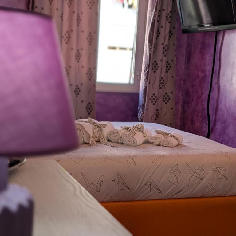 At Eria's House - 100 m Metro A Subaugusta - Two-Bedroom Apartment - 13