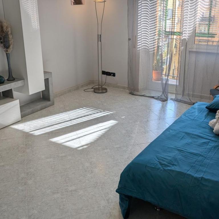 At Eria's House - 100 m Metro A Subaugusta - Two-Bedroom Apartment - 9