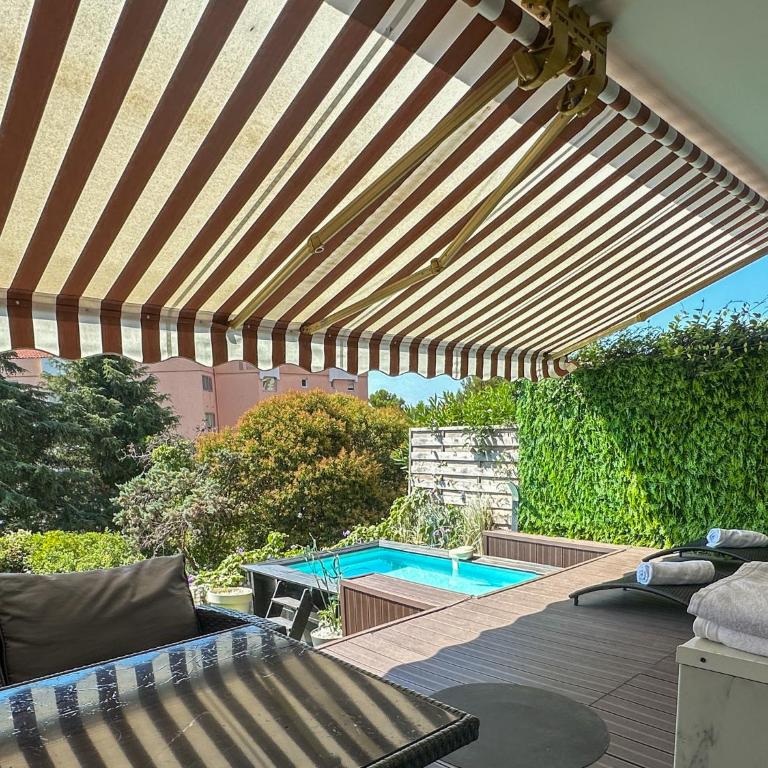 Piscine privée, Plages à pied & Palais à proximité - Appartement 1 Chambre avec Terrasse - 14