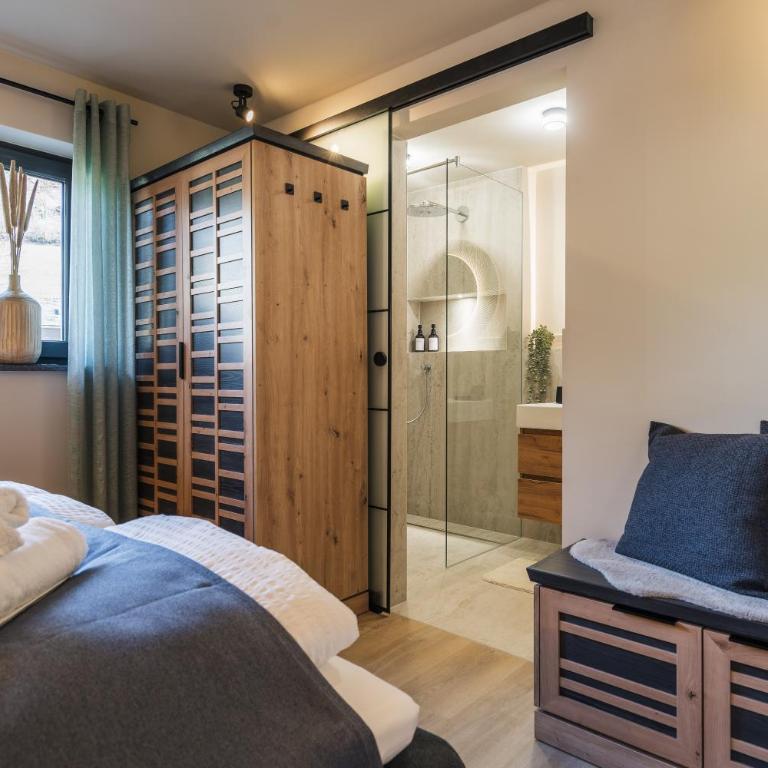 Chalet Bergblick Bad Kleinkirchheim - Suites - Studio mit Kingsize-Bett - 2
