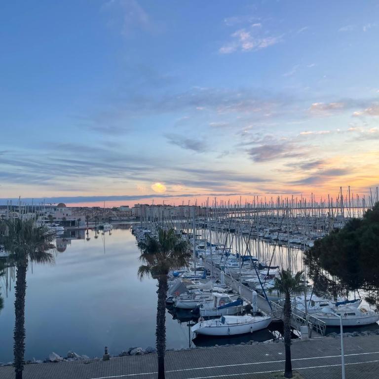Gruissan Appartement Cosy Vue Port - Two-Bedroom Apartment - 1