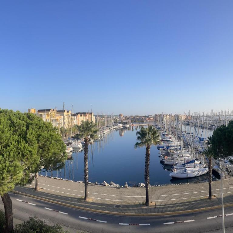 Gruissan Appartement Cosy Vue Port - Two-Bedroom Apartment - 27