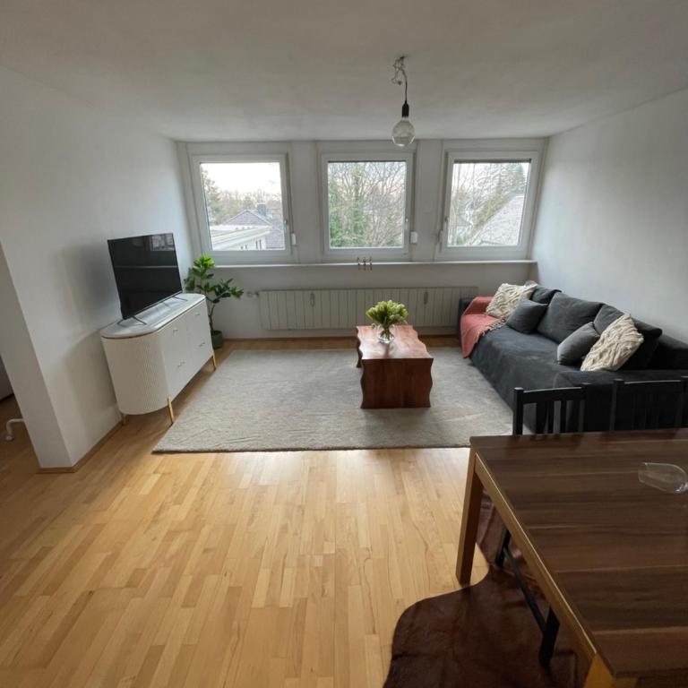 Quiet Center Apartment - 10 min to Center & Oktoberfest - Free Parking - near Nymphenburg Palace & Botanical garden - Apartment mit 1 Schlafzimmer - 10