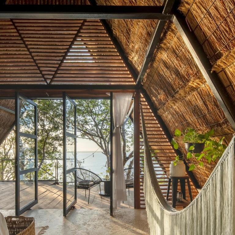 Azul Nomeolvides Bacalar - Guests Only - King Room with Lake View - 2