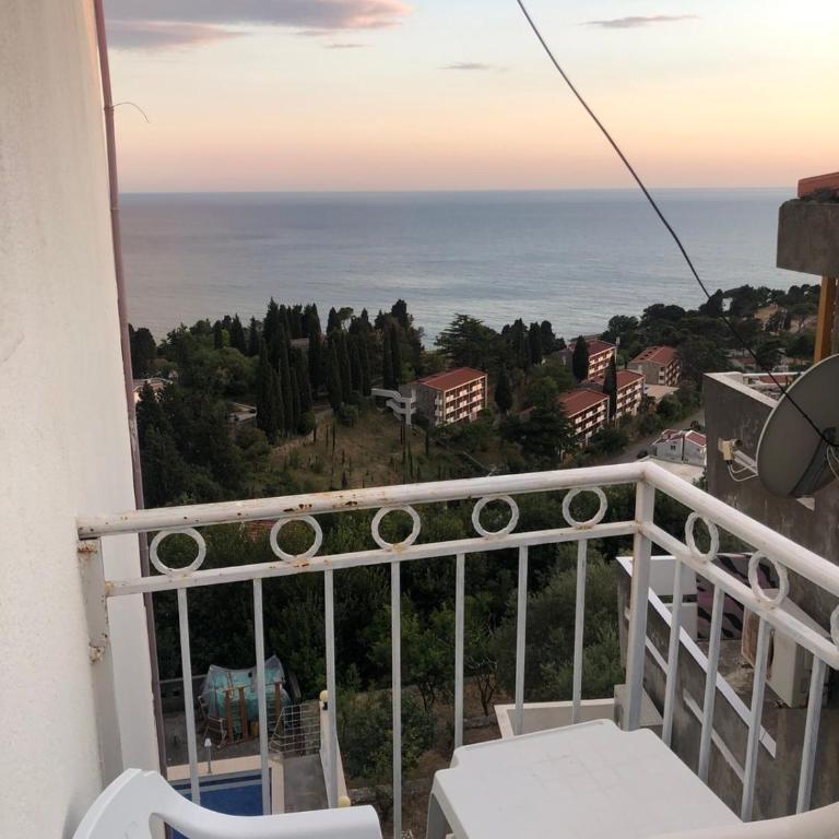 Apartments Monte - Mala Dvokrevetna Soba sa Bračnim Krevetom - 1