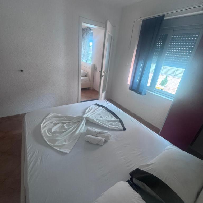 Apartments Monte - Soba sa 2 Bračna Kreveta (Queen-size) - 1