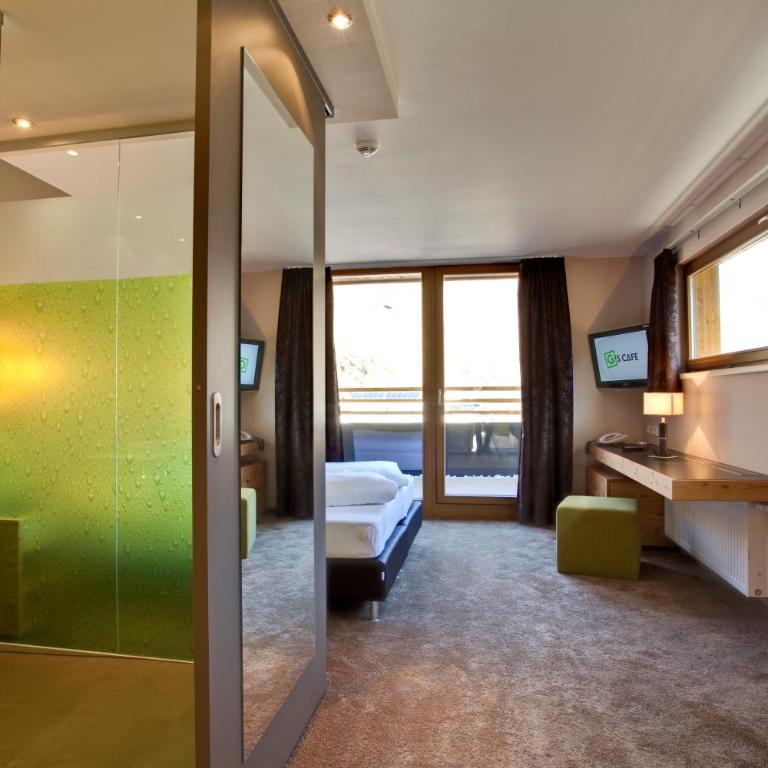 Hotel Bäckelar Wirt Superior Ötztal Inside Sommer Card Partner - Superior Doppelzimmer mit Balkon - 3