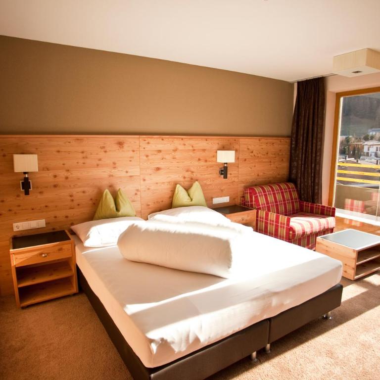 Hotel Bäckelar Wirt Superior Ötztal Inside Sommer Card Partner - Superior Doppelzimmer mit Balkon - 2