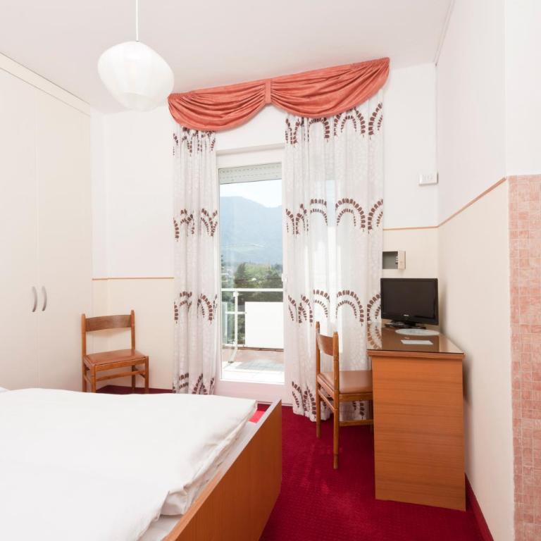 Hotel Lux - Camera Tripla con Balcone - 5