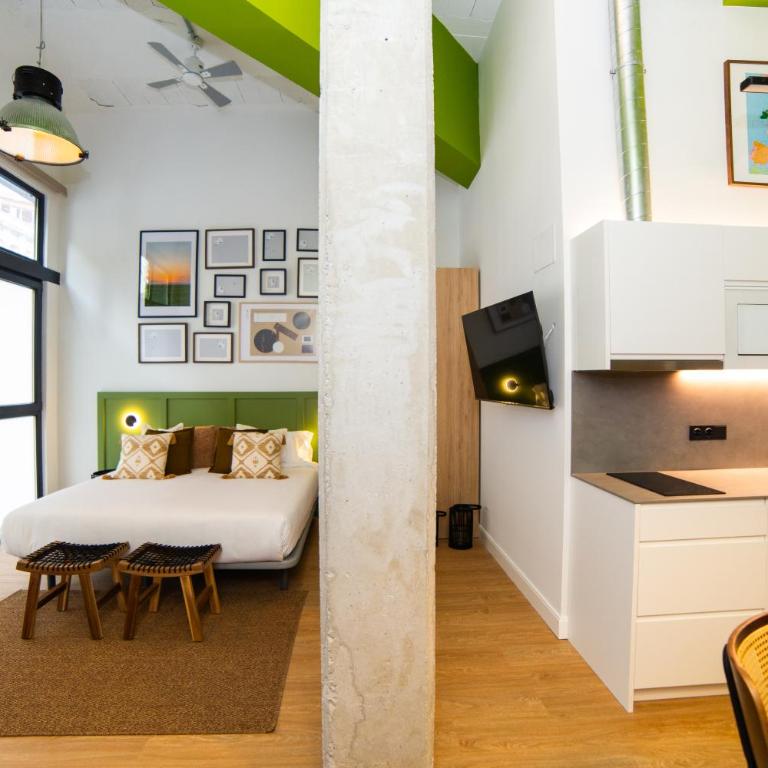 The 153 Hotel - Family Studio - 2