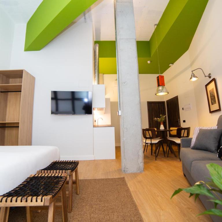 The 153 Hotel - Family Studio - 7