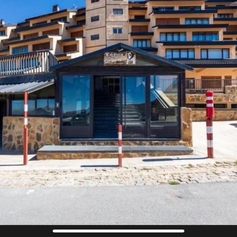VISTAS Y PISTAS Acogedor y espacioso duplex en zona alta con garaje - Apartamento de 2 dormitorios - 22