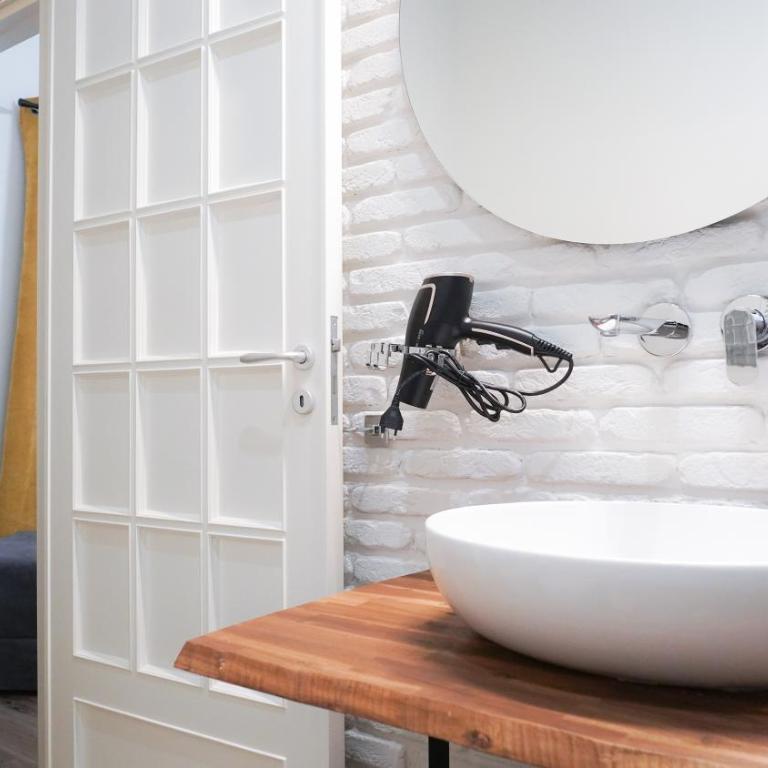 Gira e Firria - Deluxe Room (2 Adults + 1 Child) - 9