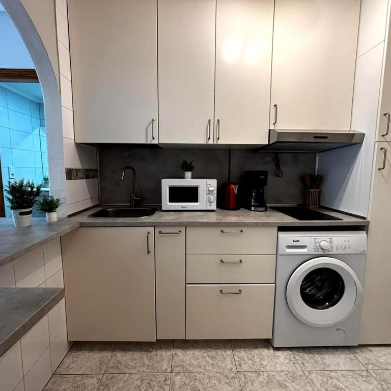 Small apartment - One-Bedroom Apartment - 8