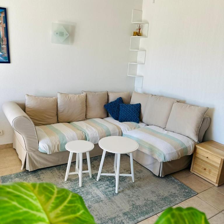 L'ECUME DES VAGUES- Spacieux 3 chambres Familial Tout Confort au Calme, Climatisé et Piscine, tout inclus- parking,fibre, serviettes, draps, ménage - Three-Bedroom Apartment - 8