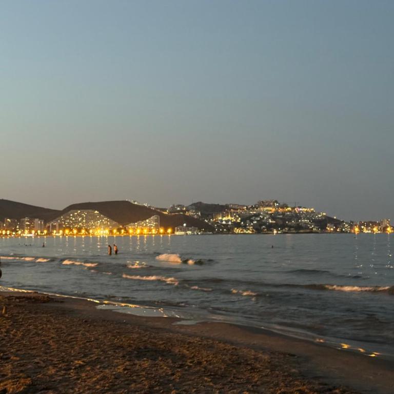 La Turia Soleada - Three-Bedroom Apartment with Balcony - 28