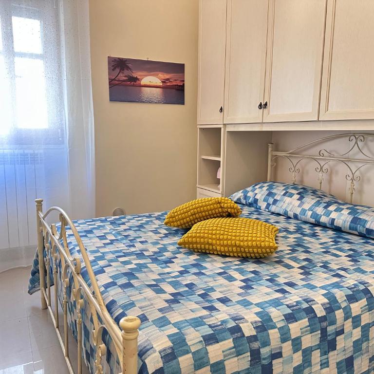 Sole e Mare - Appartamento con 2 Camere da Letto - 1