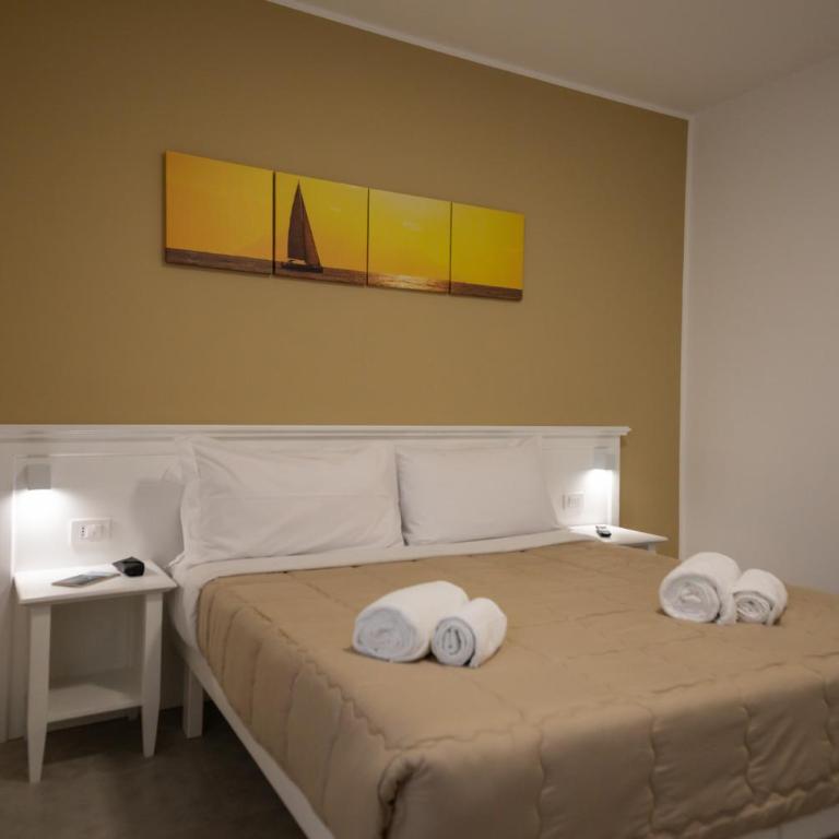 B&B Allison Tropea by Kalavrìa Holidays - Camera Familiare con Terrazza - 9