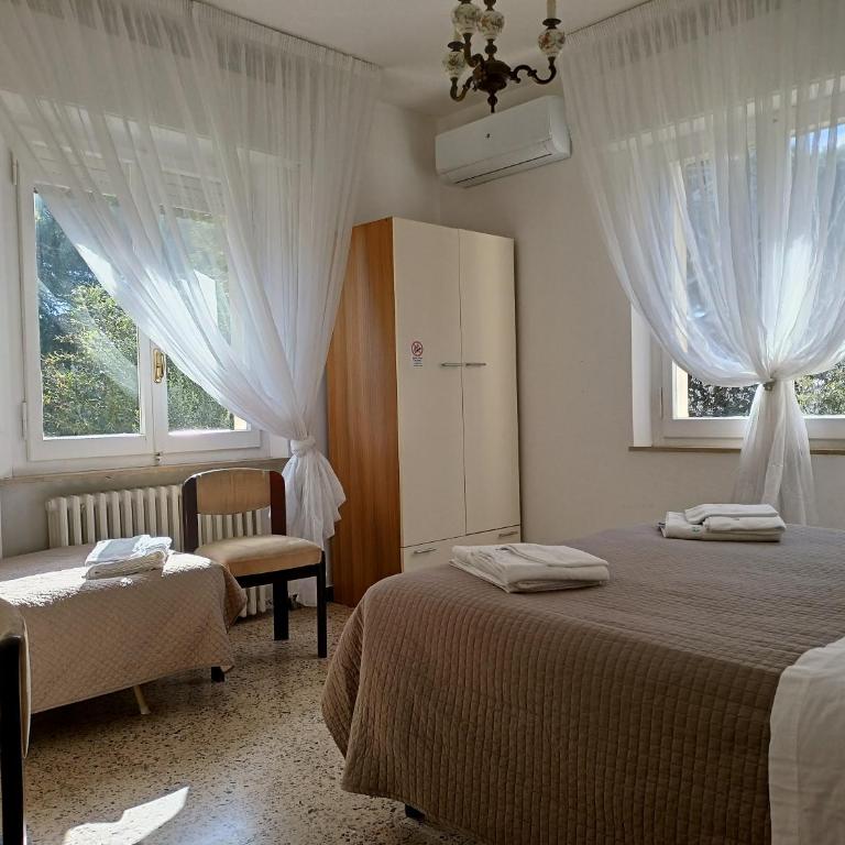 BeeLiving Room&Breakfast - Camera Familiare con Bagno Privato - 13