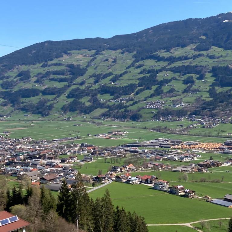 Ferienwohnung - Apartment mit 4 Schlafzimmern und einem Balkon - 38