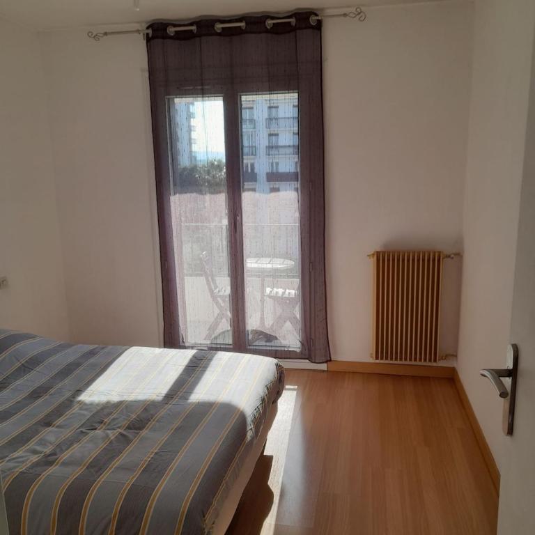 Bel appartement Perpignan 15 min de la mer - Apartment mit 4 Schlafzimmern und einem Balkon - 12