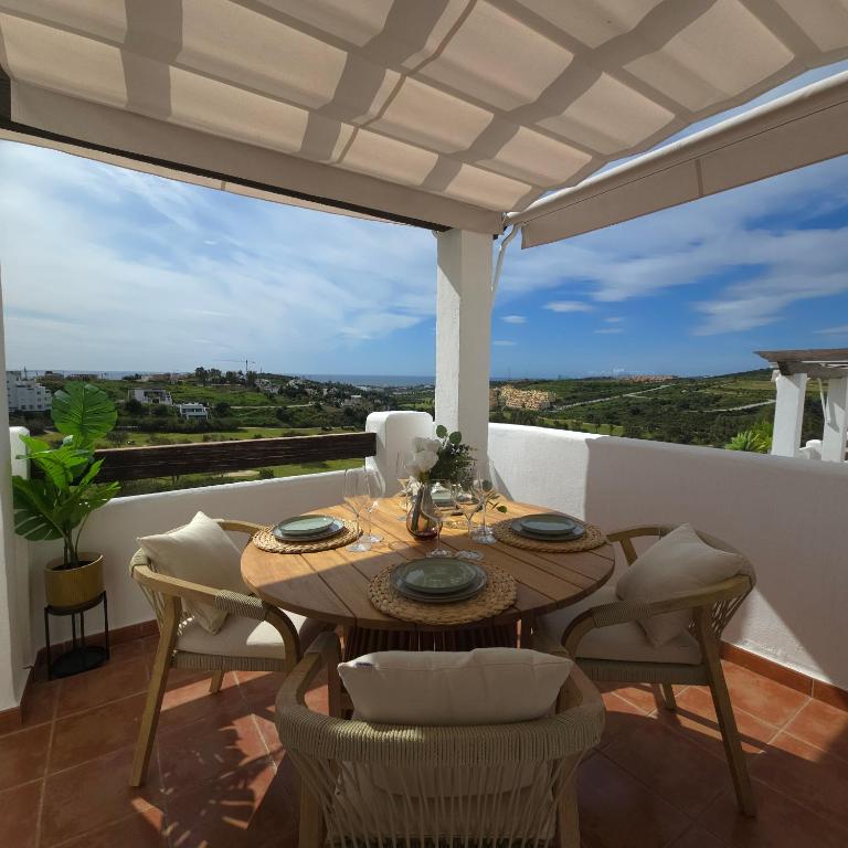 Superior Golf and Holiday Penthouse in Costa del Sol - Two-Bedroom Apartment - 7