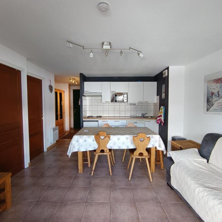 Appartement lumineux 4 pers avec balcon et parking - FR-1-445-165 - Apartamento (4 adultos) - 6