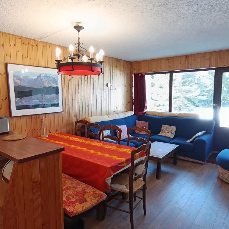 Appartement spacieux pour 6 à Montgenèvre avec parking - FR-1-445-104 - Appartement (6 Adultes) - 2
