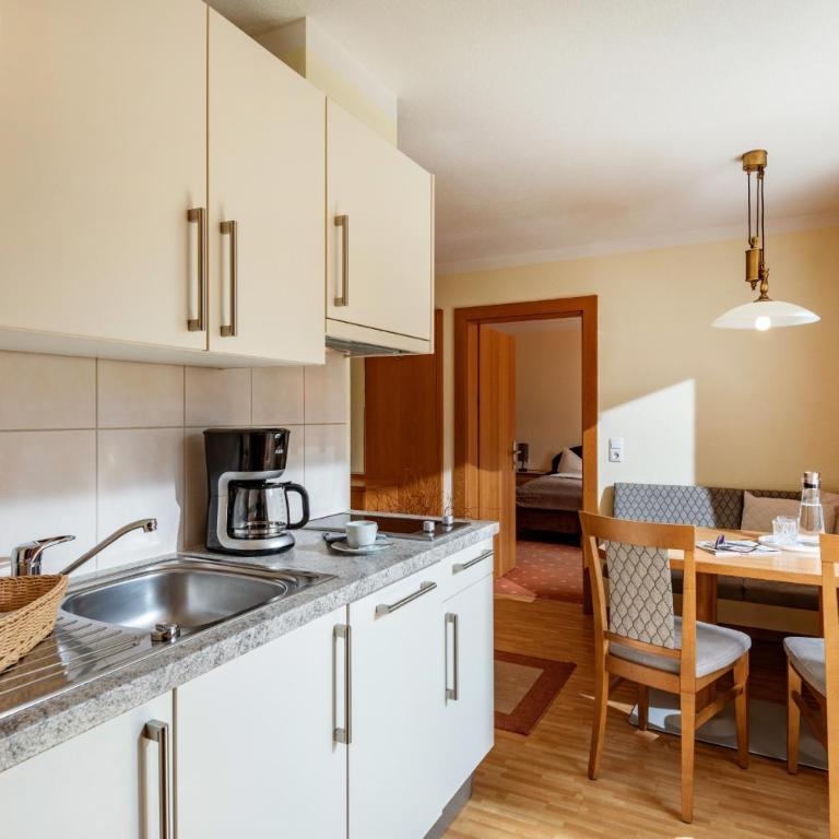 Apartments Rosenhof - Apartment mit 2 Schlafzimmern - 2