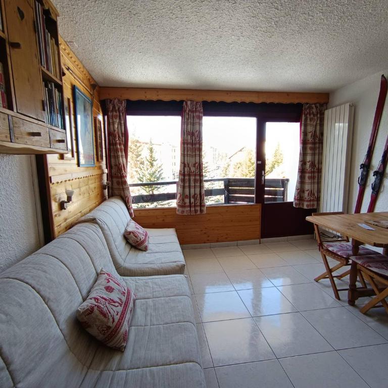 Studio cosy pour 2, proche pistes et commerces, parking privé inclus - FR-1-445-197 - Estudio - 6