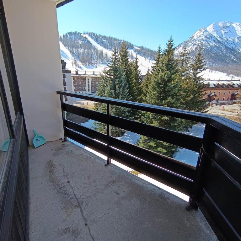 Studio cosy pour 2, proche pistes et commerces, parking privé inclus - FR-1-445-197 - Estudio - 10
