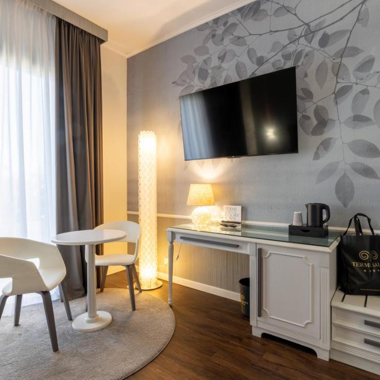 Hotel Salus Terme - Adults Only - Camera Queen Deluxe con Accesso Spa - 1