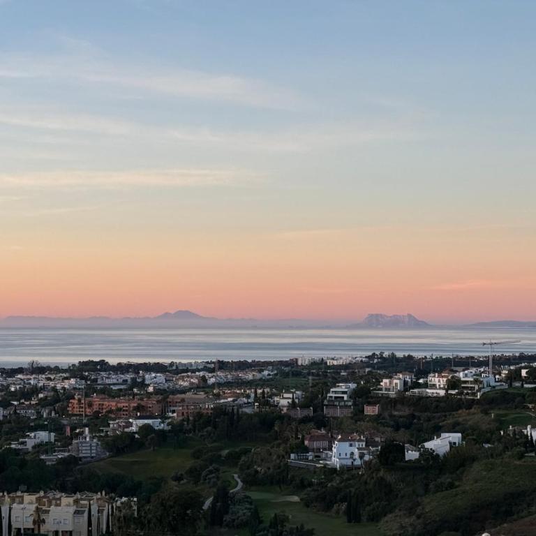 Paraiso Penthouse unique sea view to Gibraltar - Family Two-Bedroom Apartment with View - 19