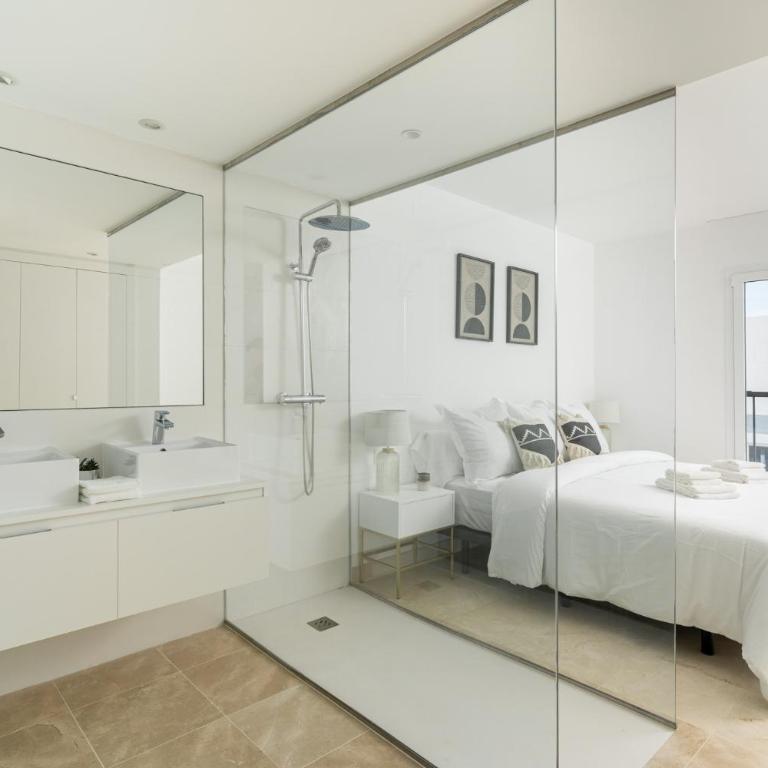 Paraiso Penthouse unique sea view to Gibraltar - Family Two-Bedroom Apartment with View - 25
