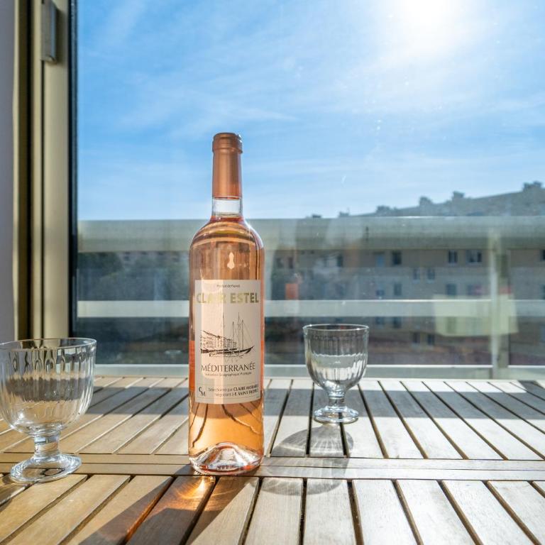 2 pièces Calme Proche de la mer Parking en sous-sol - Appartement 1 Chambre - 10