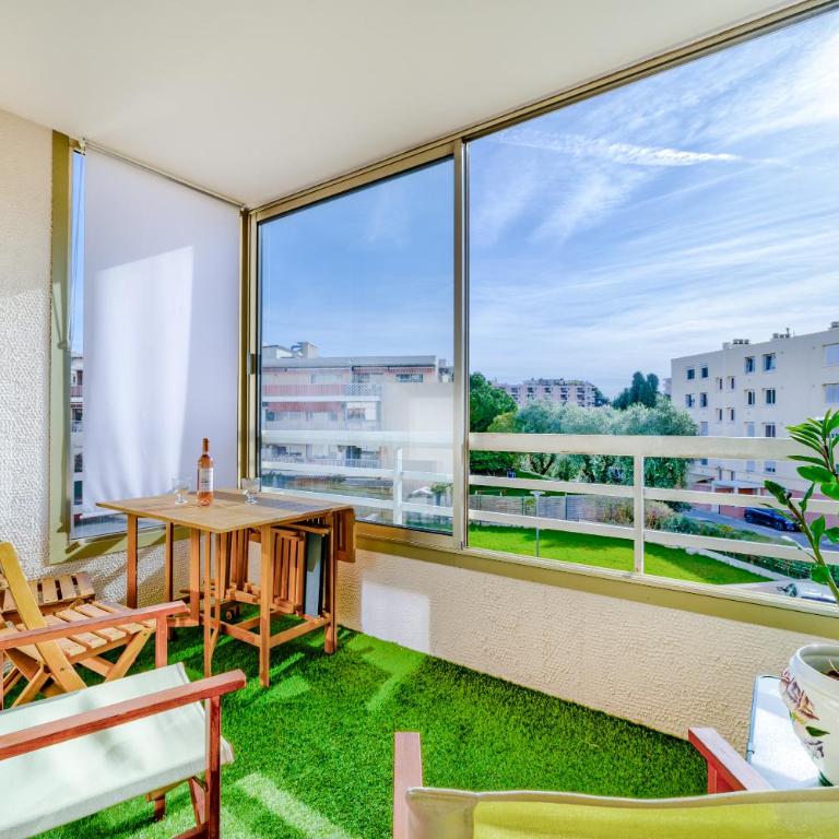 2 pièces Calme Proche de la mer Parking en sous-sol - Appartement 1 Chambre - 22